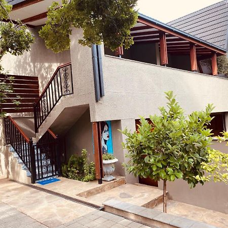 Bella Blue Guesthouse Bloemfontein Exteriör bild