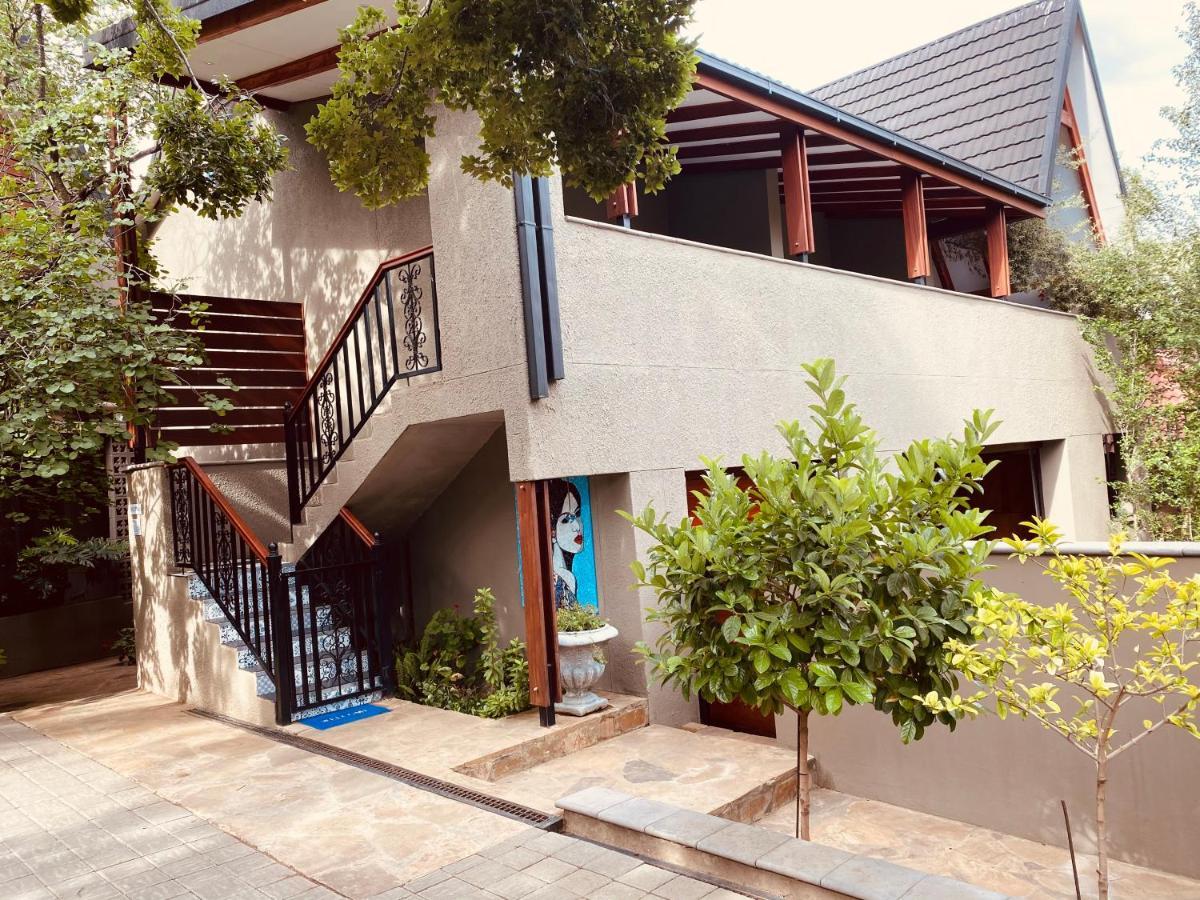 Bella Blue Guesthouse Bloemfontein Exteriör bild