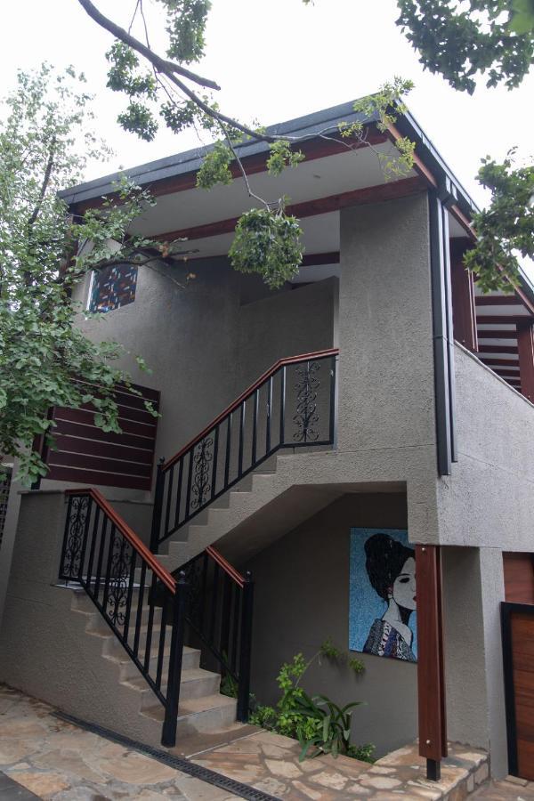Bella Blue Guesthouse Bloemfontein Exteriör bild